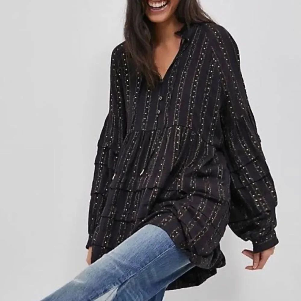 Anthropologie QUINN Black Tiered Gold Sequin Tie Neck Peasant Boho Tunic Blouse